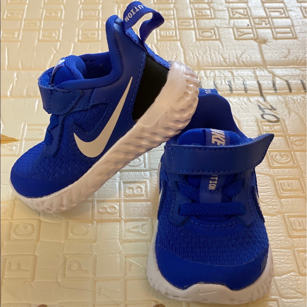 Infant Nike shoes